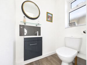 Cloakroom- click for photo gallery